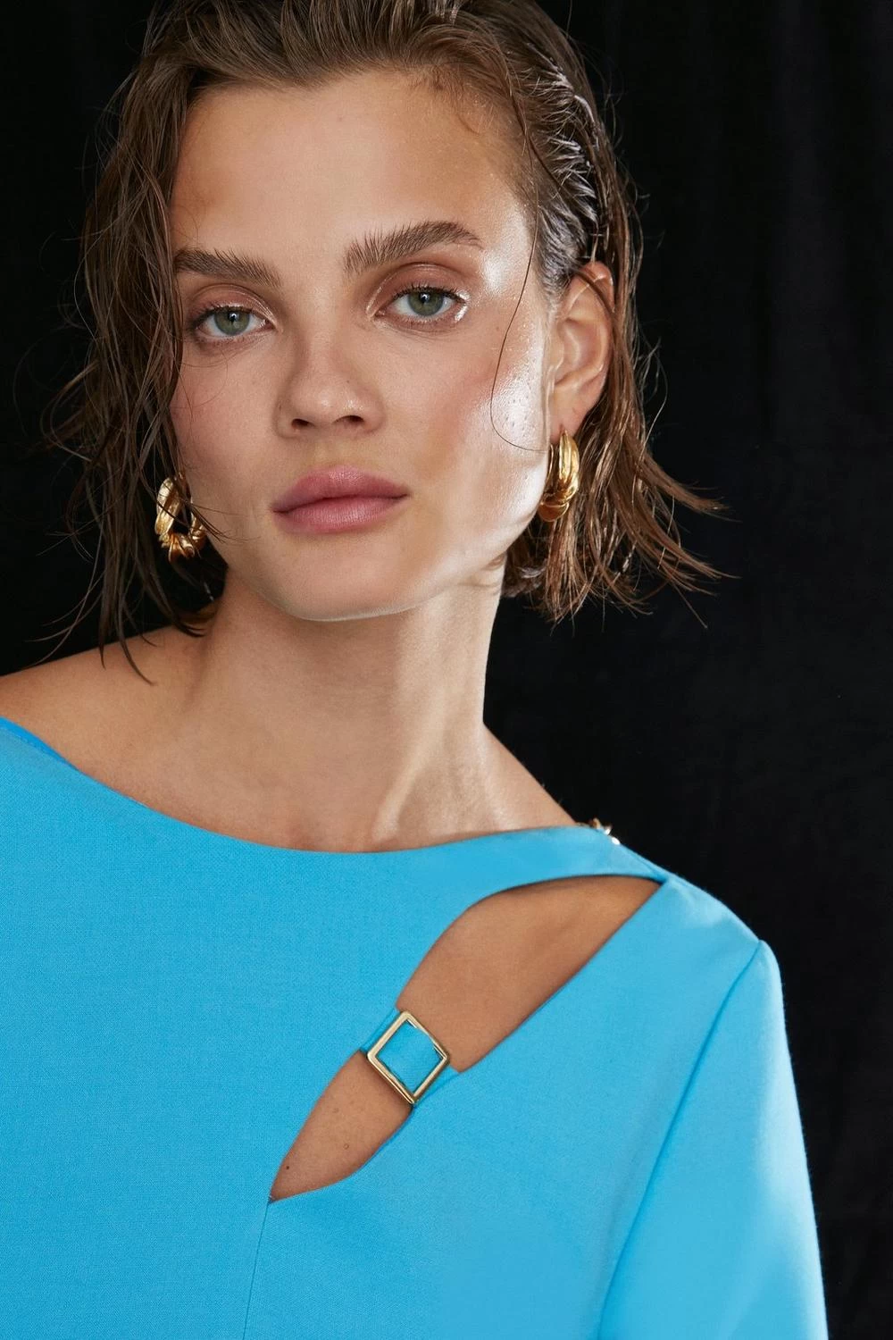 Karen Millen Compact Stretch Chain Detail Mini Dress - Image 2