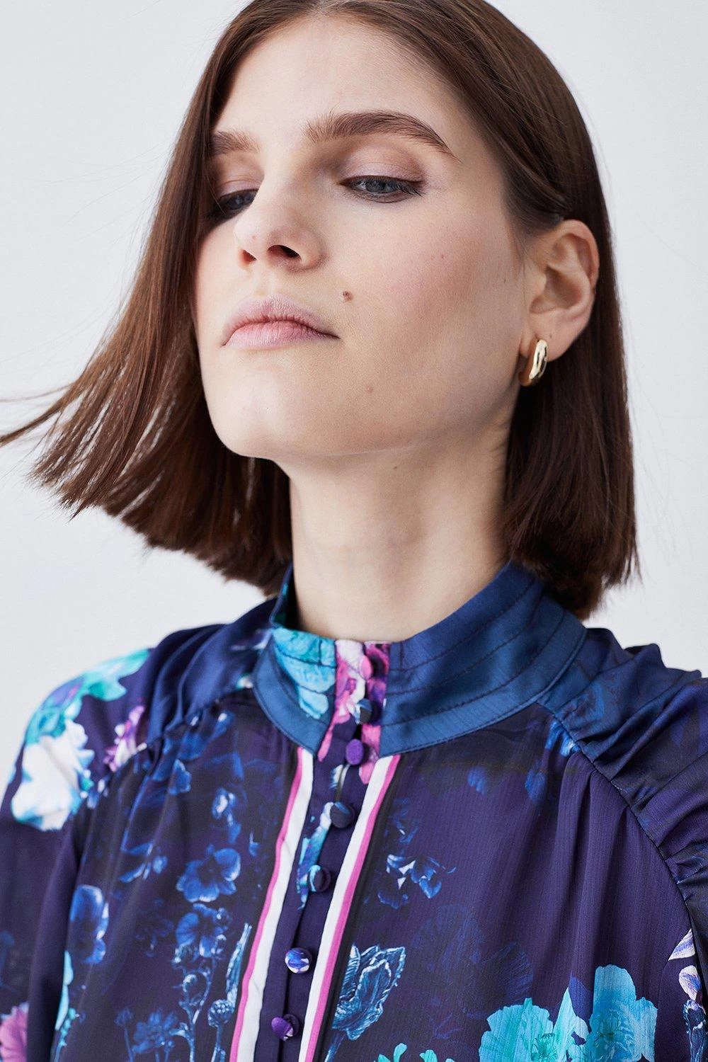 Karen Millen Boarder Floral Print Satin Blouse - Image 5